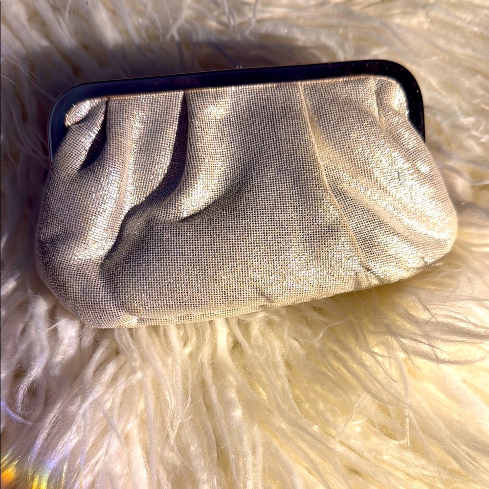 336.  BVLGARI parfums Elegant Silver Coin Purse